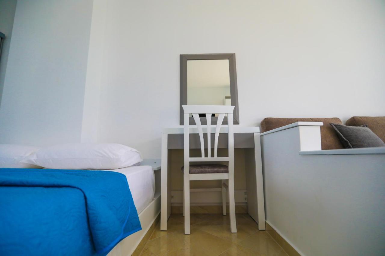 Vila Enxhi 사밀 외부 사진