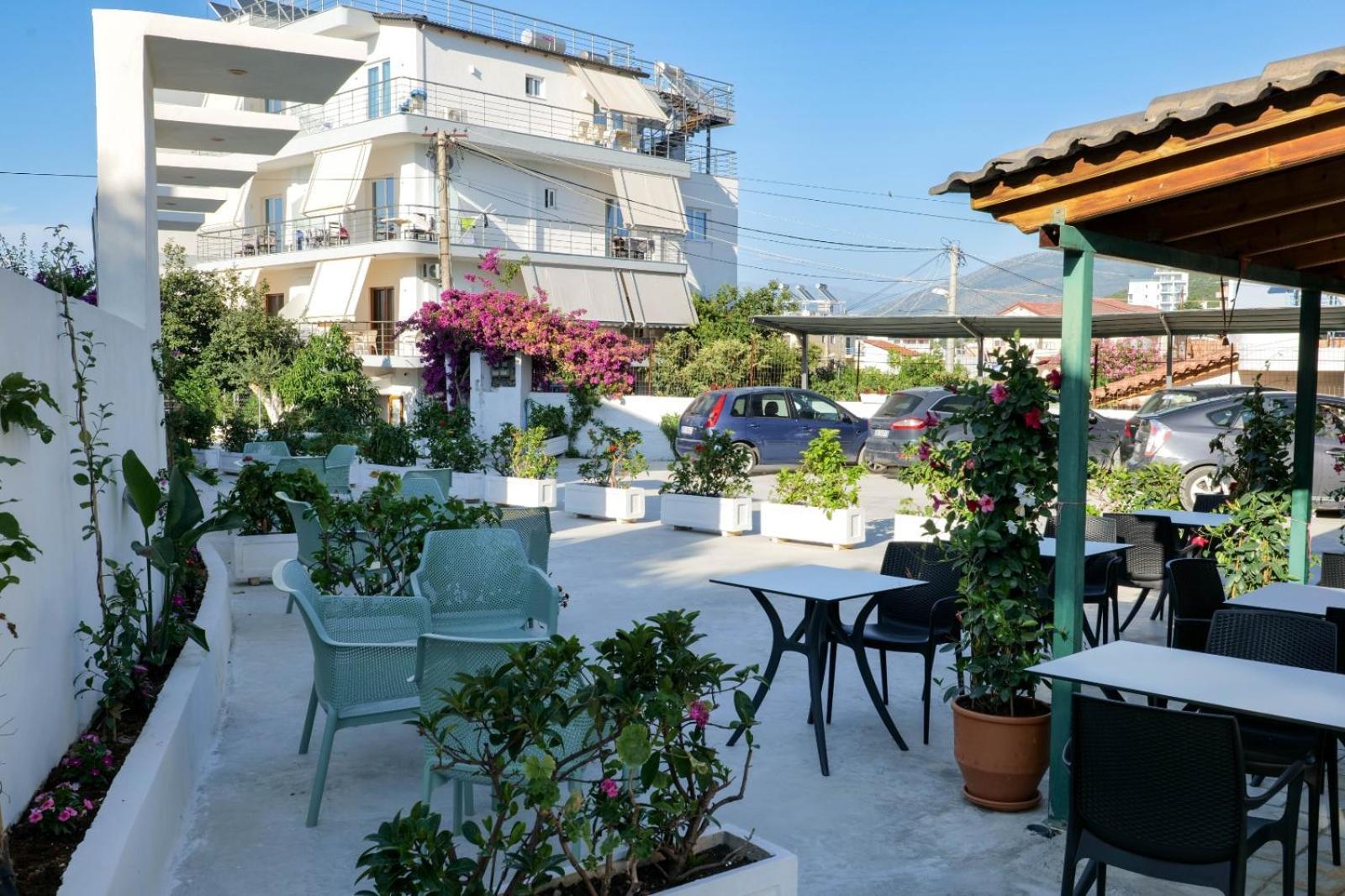 Vila Enxhi 사밀 외부 사진