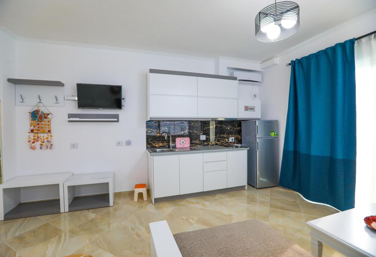 Vila Enxhi 사밀 외부 사진